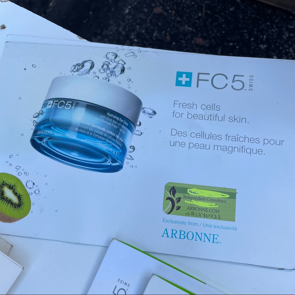 Arbonne samples - Picture 6 of 9
